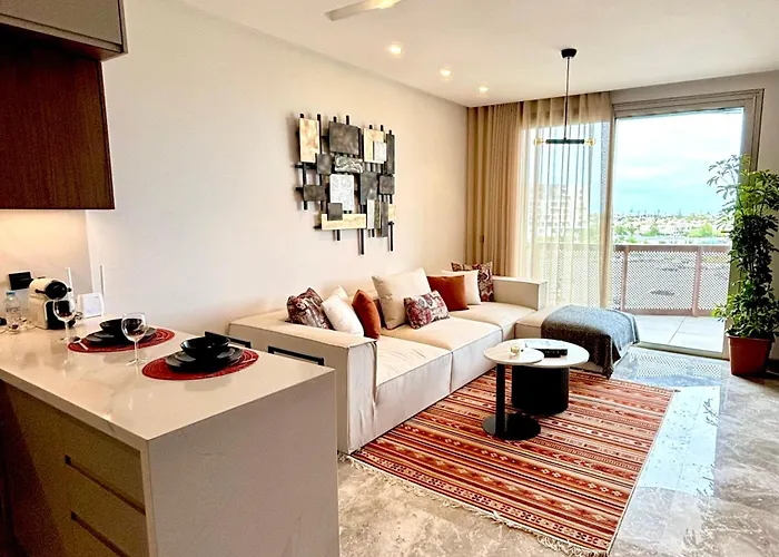Luxurious Apartment In The Heart Of Cfc